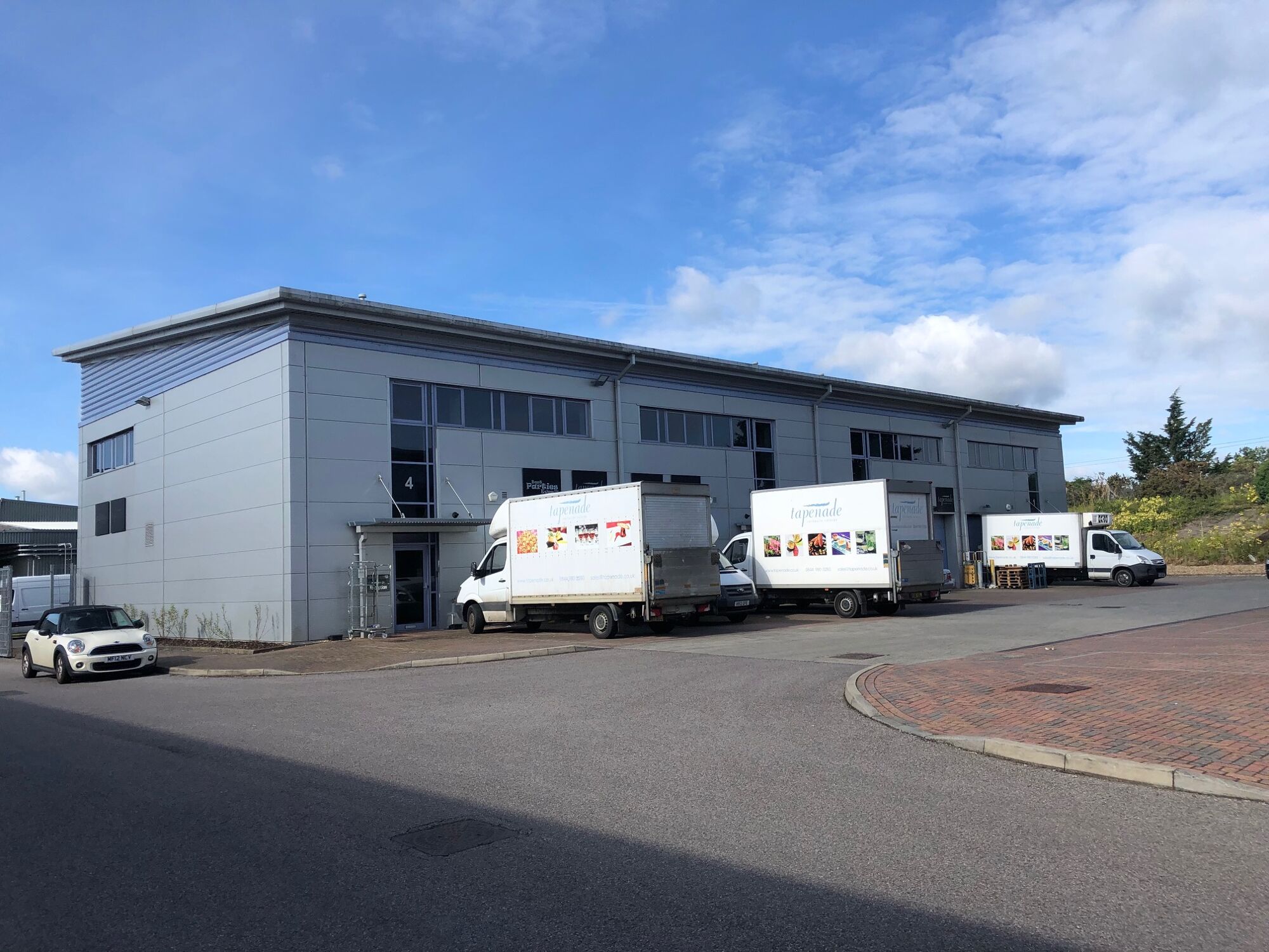 Unit 2 Trade City, Weybridge Industrial / Warehouse property in Weybridge Vail Williams
